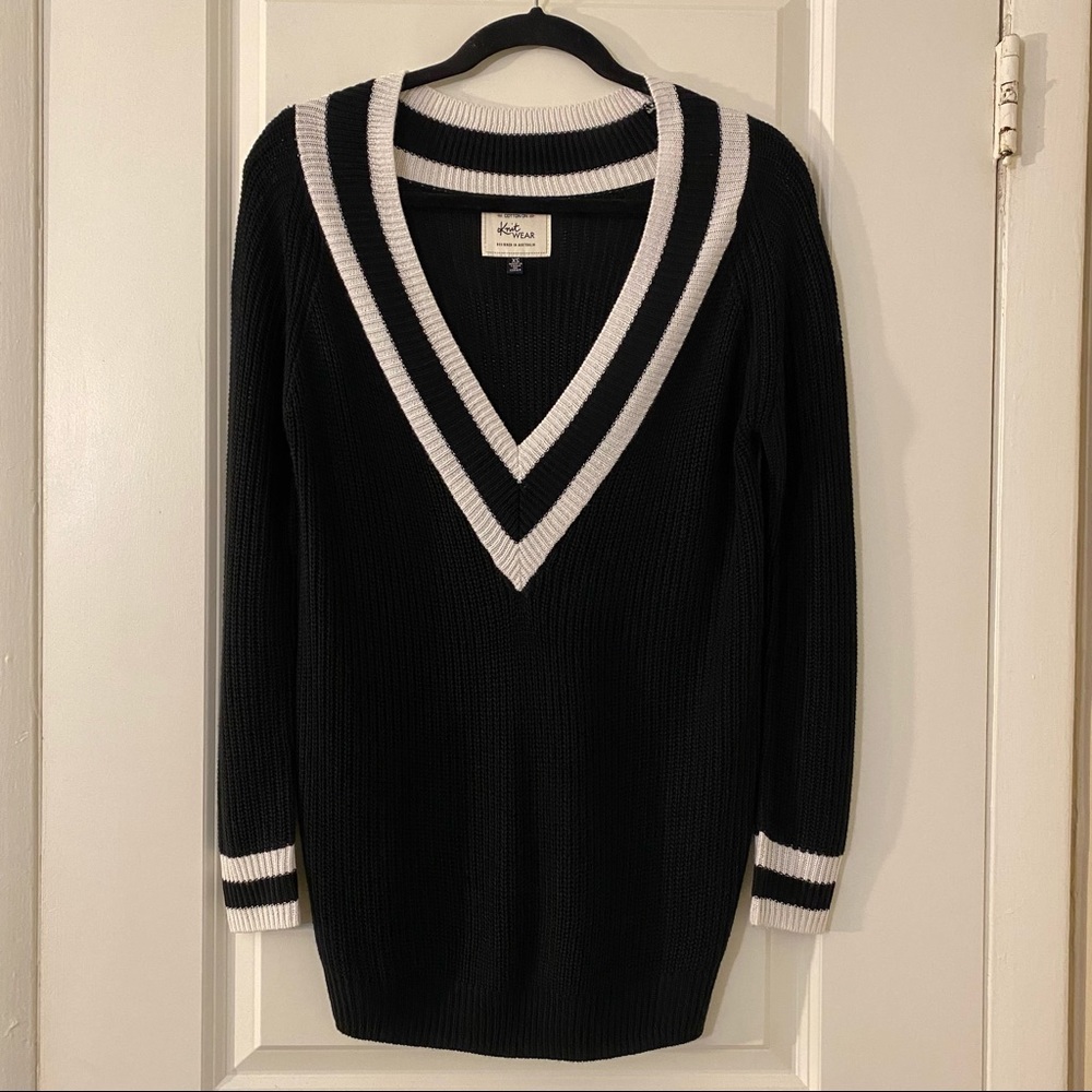 Cotton On Knit Wear Oversized Black & White V-Neck Sweater